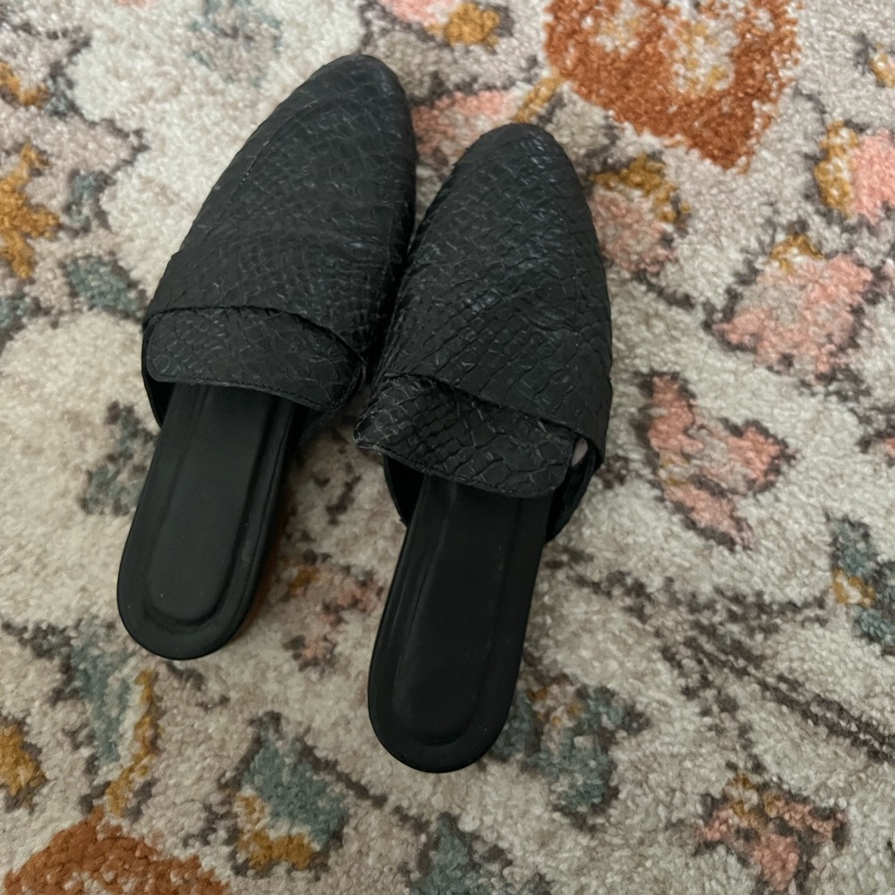 Elegant Black Women's Slip-On Shoes, kaanas, genuine leather